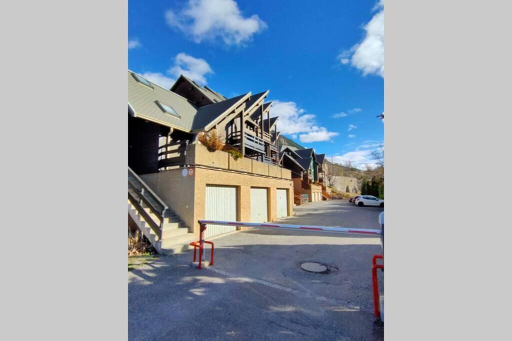 Charmant T2 Proche Serre Chevalier Vallee 4 Personnes Briancon  Exterior photo
